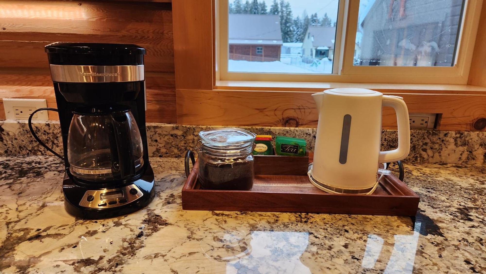 Beargrass Lodging & Rv Resort Hungry Horse 외부 사진