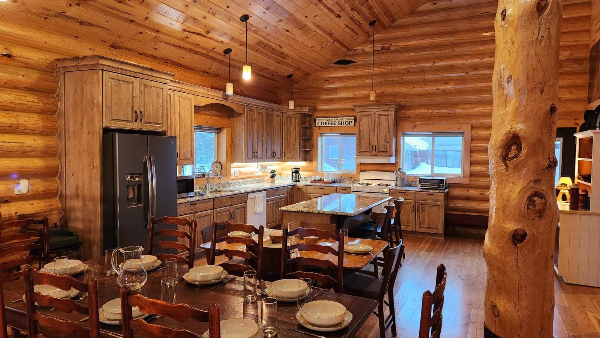 Beargrass Lodging & Rv Resort Hungry Horse 외부 사진