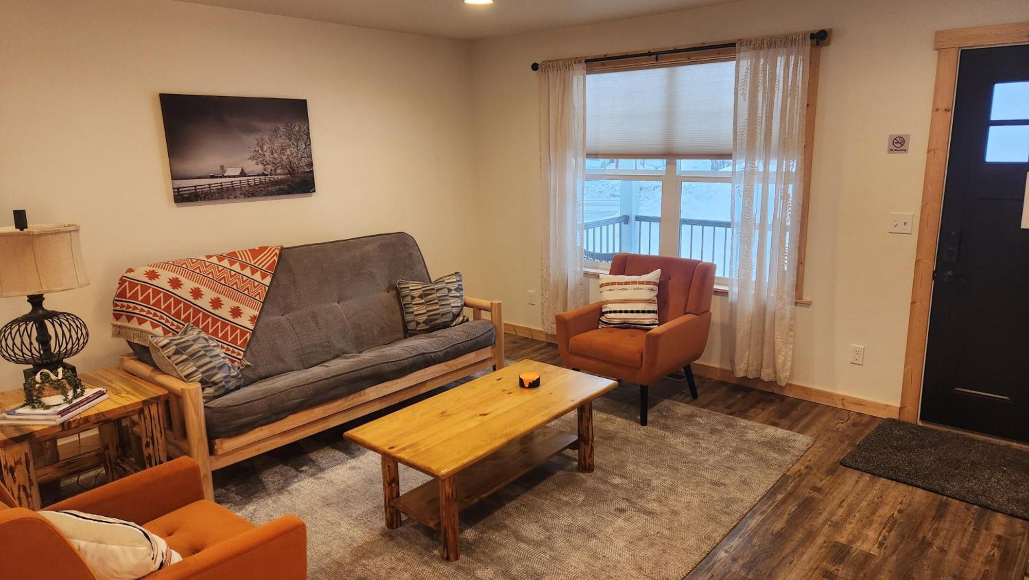 Beargrass Lodging & Rv Resort Hungry Horse 외부 사진