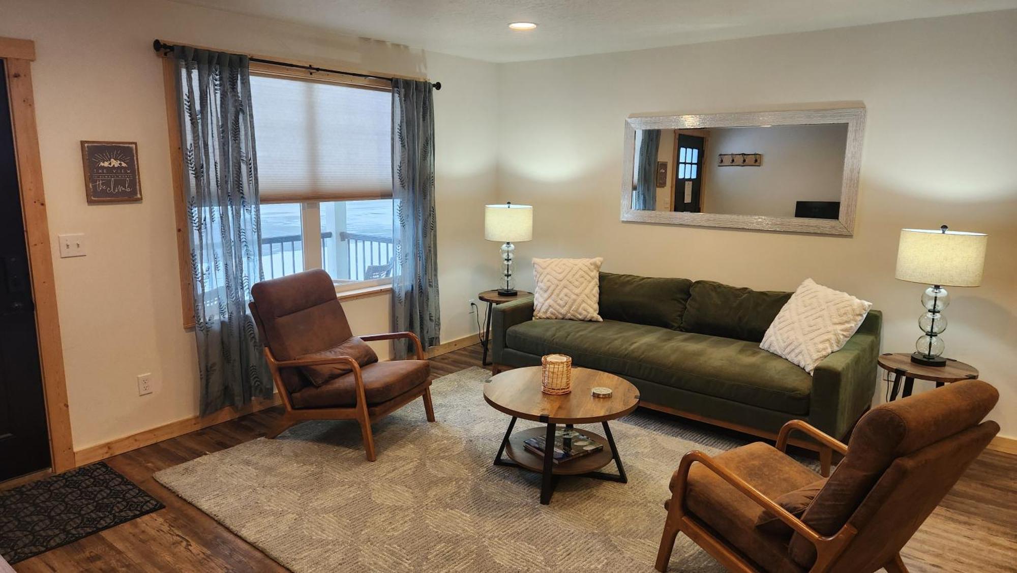 Beargrass Lodging & Rv Resort Hungry Horse 외부 사진